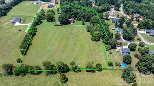 2097 Hermit Trail, Newton, NC 28658