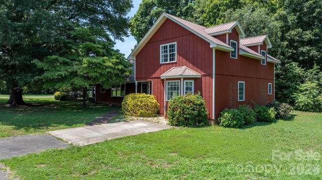 2097 Hermit Trail, Newton, NC 28658