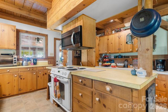 2097 Hermit Trail, Newton, NC 28658