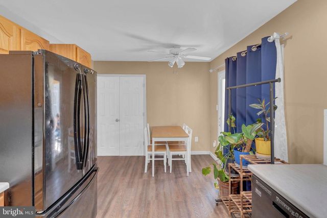 233 KENWOOD DR S, Levittown, PA 19055