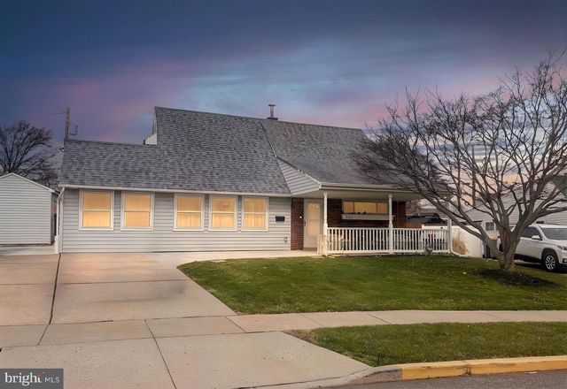 233 KENWOOD DR S, Levittown, PA 19055