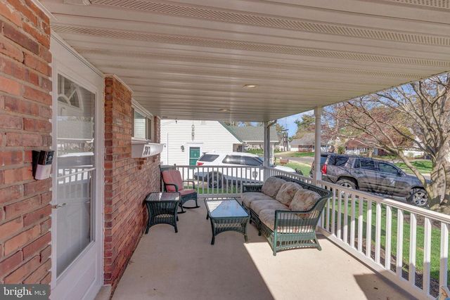 233 KENWOOD DR S, Levittown, PA 19055