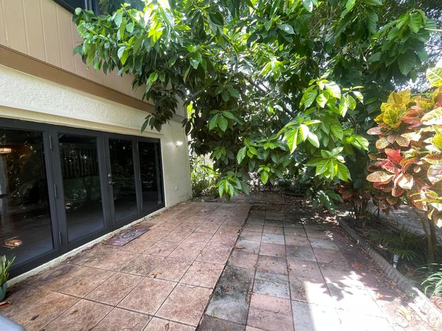 3011 NW 48th Avenue, Coconut Creek, FL 33063