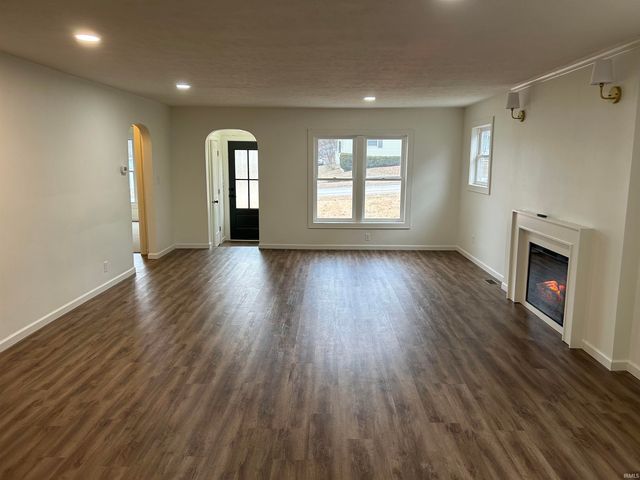 455 W Main Street, Bloomfield, IN 47424