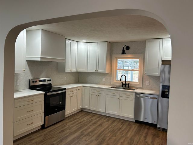 455 W Main Street, Bloomfield, IN 47424