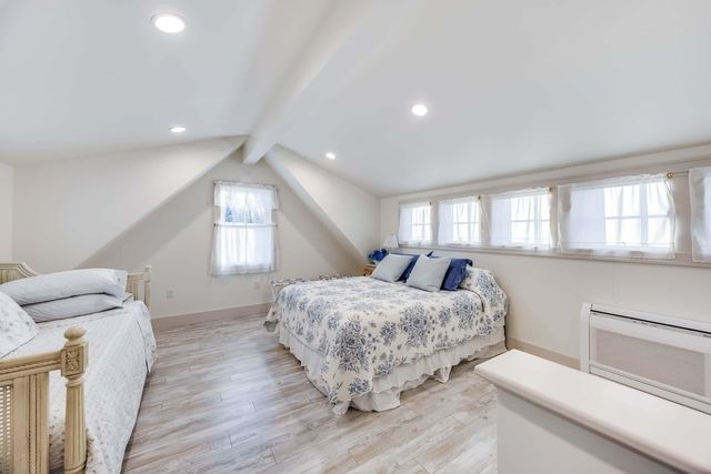 10 Bank Street, Wellfleet, MA 02667