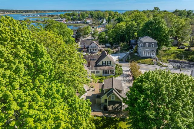 10 Bank Street, Wellfleet, MA 02667