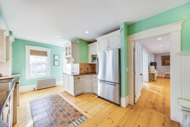 10 Bank Street, Wellfleet, MA 02667