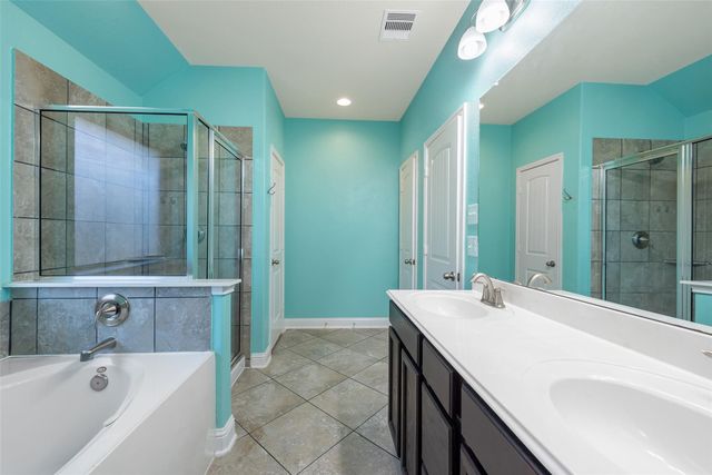 1908 Rushing Meadow Lane, Pearland, TX 77089