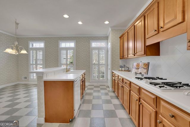 7753 Georgetown, Roswell, GA 30075