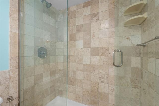 3838 Rainbow Boulevard 711, Kansas City, KS 66103