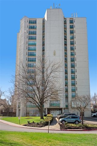 3838 Rainbow Boulevard 711, Kansas City, KS 66103