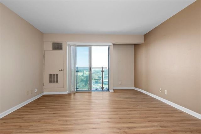 3838 Rainbow Boulevard 711, Kansas City, KS 66103