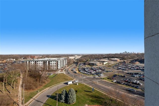 3838 Rainbow Boulevard 711, Kansas City, KS 66103