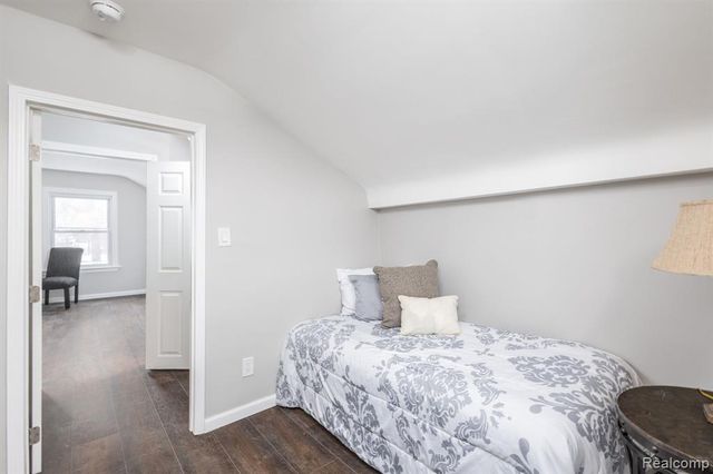 716 Commercial Street, Bloomfield Hills, MI 48382