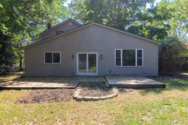 716 Commercial Street, Bloomfield Hills, MI 48382