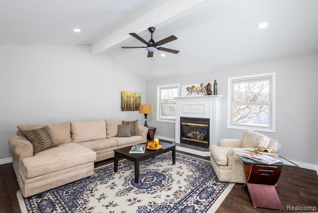 716 Commercial Street, Bloomfield Hills, MI 48382