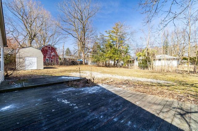 716 Commercial Street, Bloomfield Hills, MI 48382