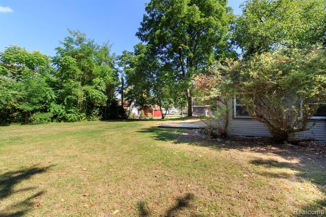 716 Commercial Street, Bloomfield Hills, MI 48382