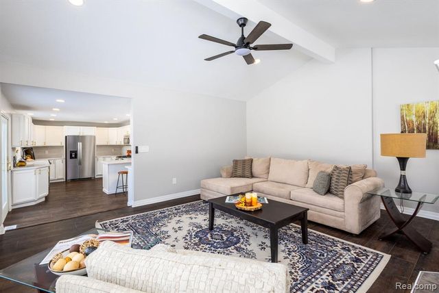 716 Commercial Street, Bloomfield Hills, MI 48382