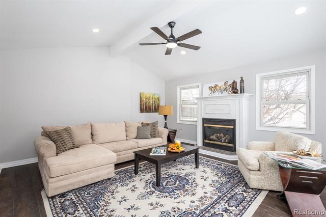 716 Commercial Street, Bloomfield Hills, MI 48382