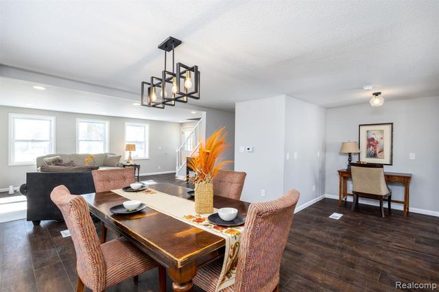 716 Commercial Street, Bloomfield Hills, MI 48382