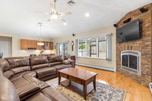 9 Gerry Drive, Seekonk, MA 02771