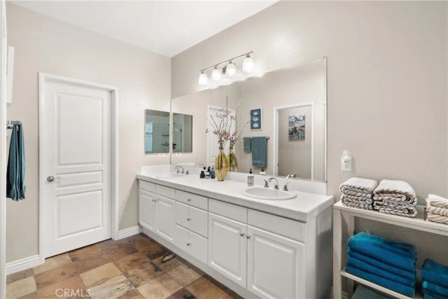 201 Sklar, Ladera Ranch, CA 92694