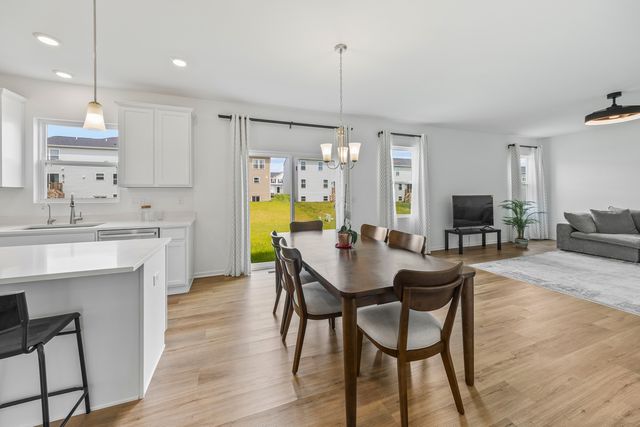 1320 Spencer Lane, South Elgin, IL 60177