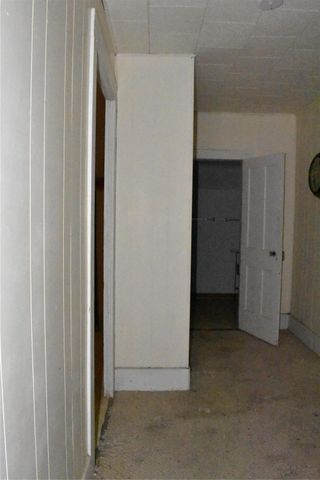 315 N Avenue D, Waelder, TX 78959