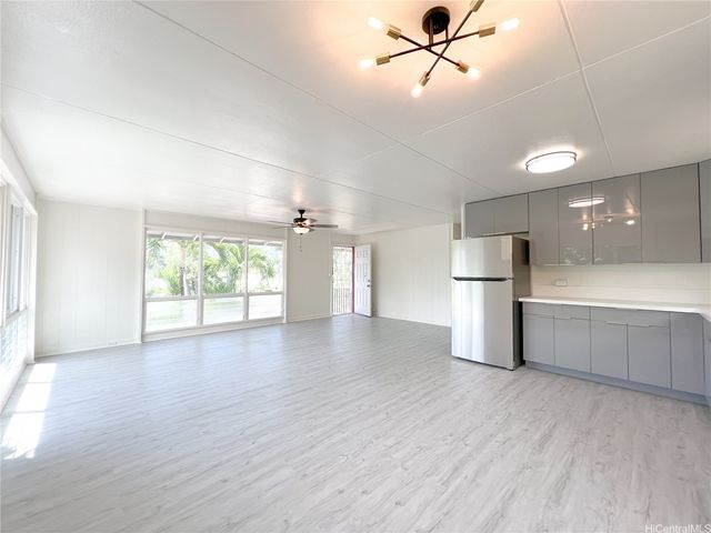 84-290 Makaha Valley Road, Waianae, HI 96792