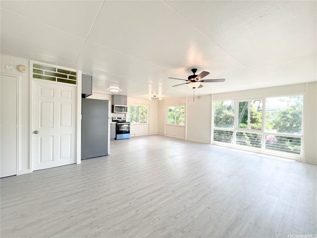 84-290 Makaha Valley Road, Waianae, HI 96792
