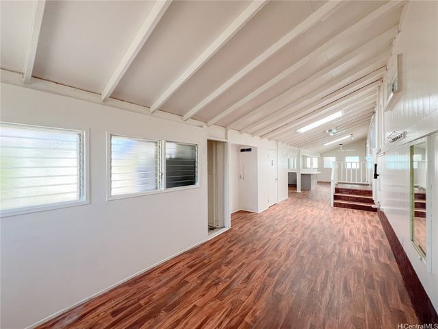 84-290 Makaha Valley Road, Waianae, HI 96792