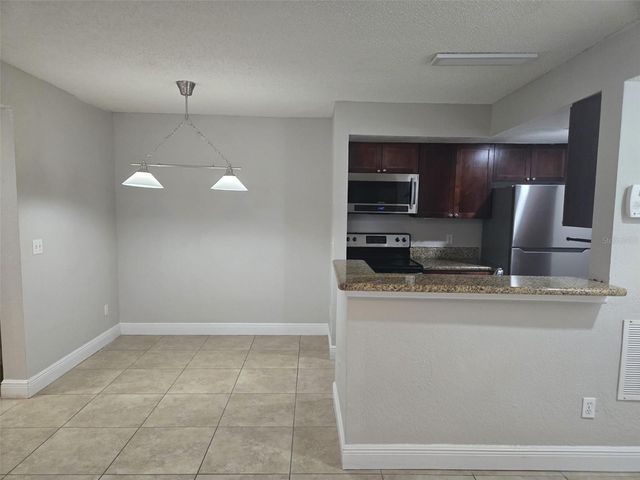 5140 CONROY ROAD 817, Orlando, FL 32811
