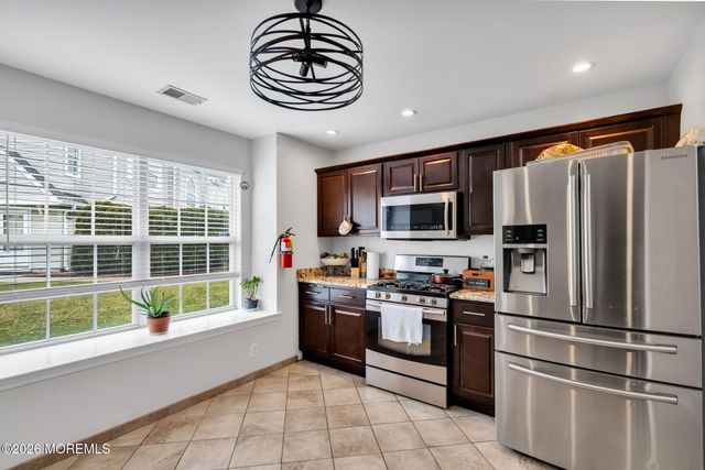 57 Phoenix Court, Tinton Falls, NJ 07712