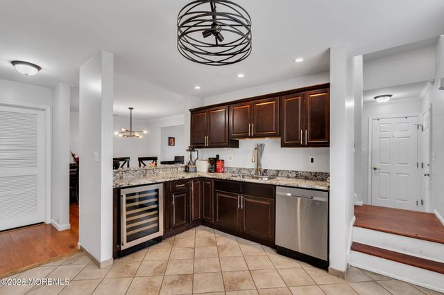 57 Phoenix Court, Tinton Falls, NJ 07712