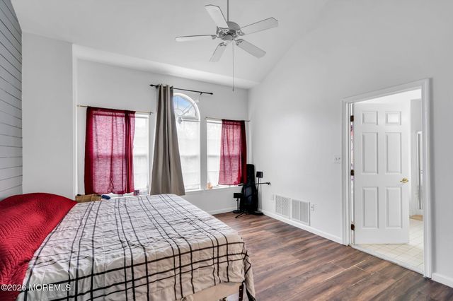 57 Phoenix Court, Tinton Falls, NJ 07712