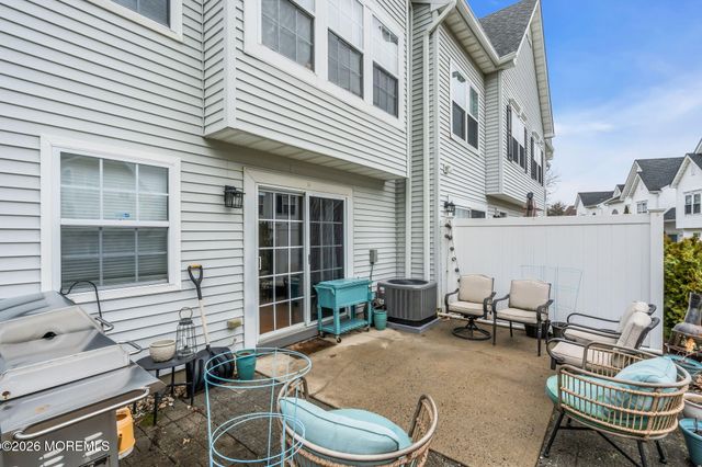 57 Phoenix Court, Tinton Falls, NJ 07712