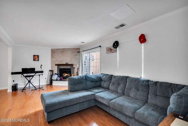 57 Phoenix Court, Tinton Falls, NJ 07712