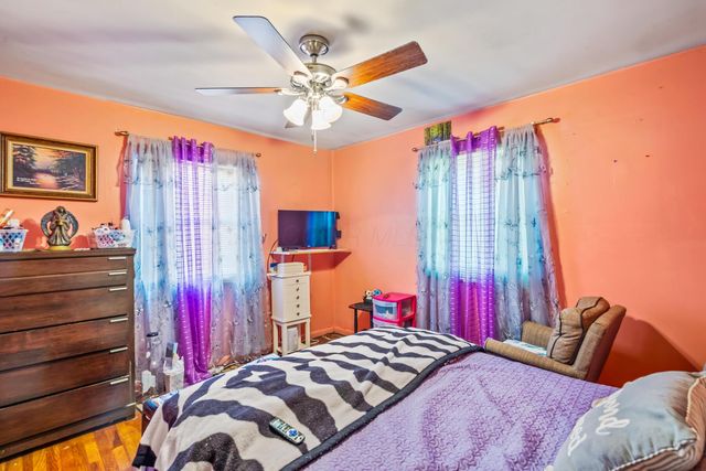 910 Pauline Avenue, Columbus, OH 43224