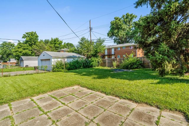 910 Pauline Avenue, Columbus, OH 43224