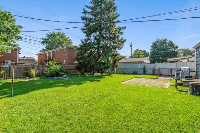 910 Pauline Avenue, Columbus, OH 43224