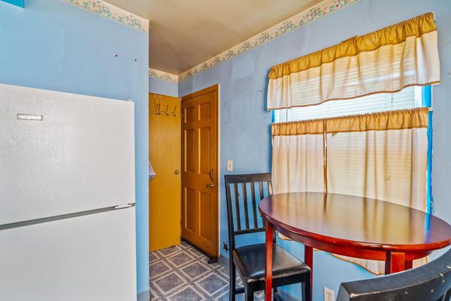 910 Pauline Avenue, Columbus, OH 43224
