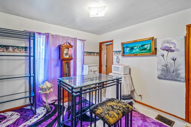 910 Pauline Avenue, Columbus, OH 43224