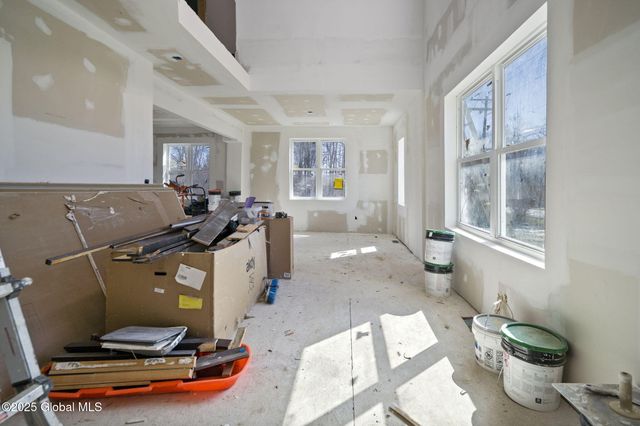 5 White Road, Milton, NY 12020