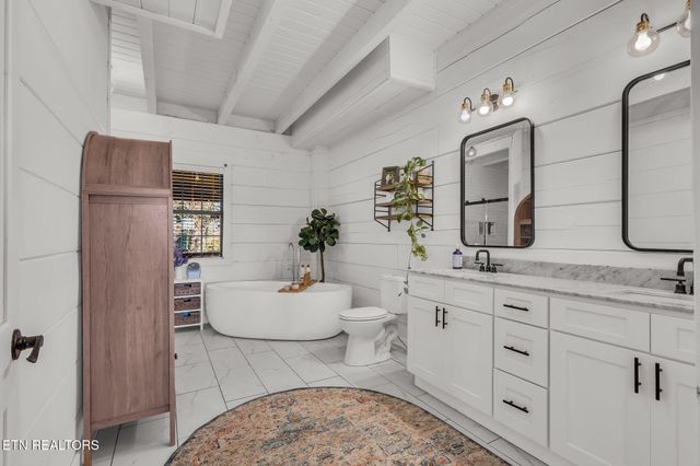 4740 Driftwood Lane, Louisville, TN 37777