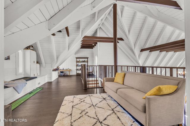 4740 Driftwood Lane, Louisville, TN 37777