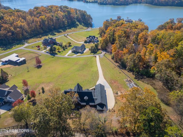 4740 Driftwood Lane, Louisville, TN 37777