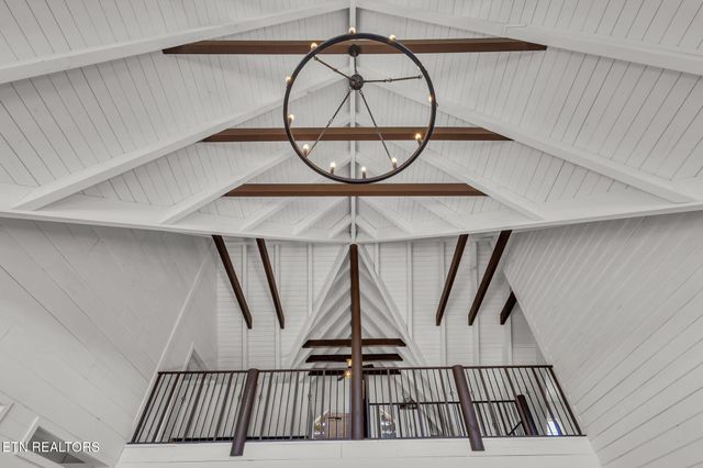 4740 Driftwood Lane, Louisville, TN 37777