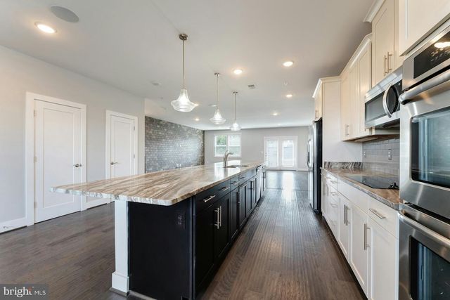 44750 TIVERTON SQ, Ashburn, VA 20147